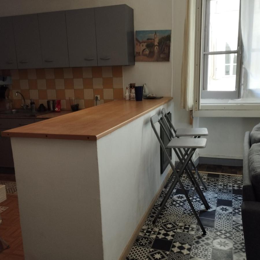 Massilia Apartment
